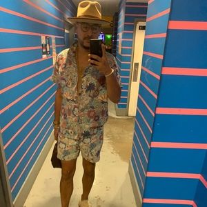 Meet your Posher, Brandon